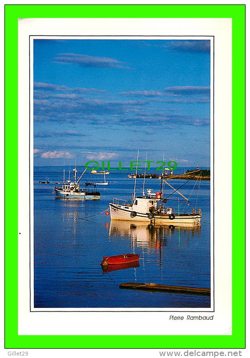 CÔTE-NORD, QUÉBEC - LA BAIE DES ESCOUMINS - PHOTO, PIERRE RAMBAUD - ANIMÉE DE BATEAUX DE PÊCHES - - Other & Unclassified