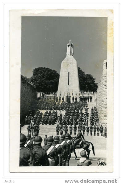 Photo Carte  Verdun Cérémonie Pour Les Commémorations De La Bataille De Verdun - Kriegerdenkmal