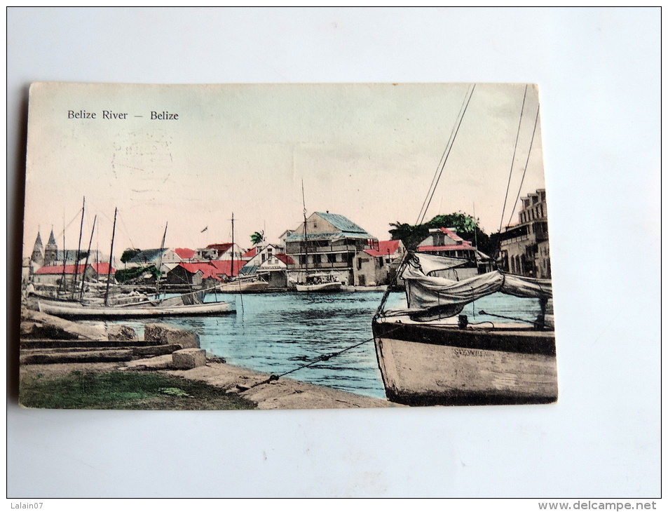 Carte Postale Ancienne : BELIZE : Belize River - Belize