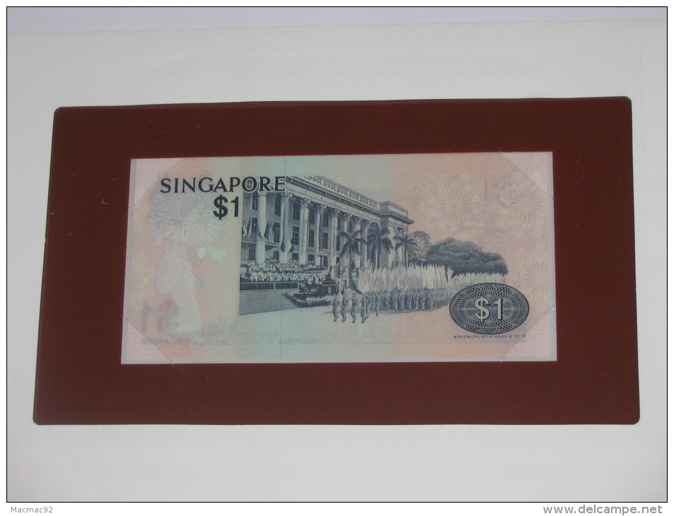 1 One Dollar - SINGAPORE  - Billet Neuf - UNC  !!! **** ACHAT IMMEDIAT *** - Singapore