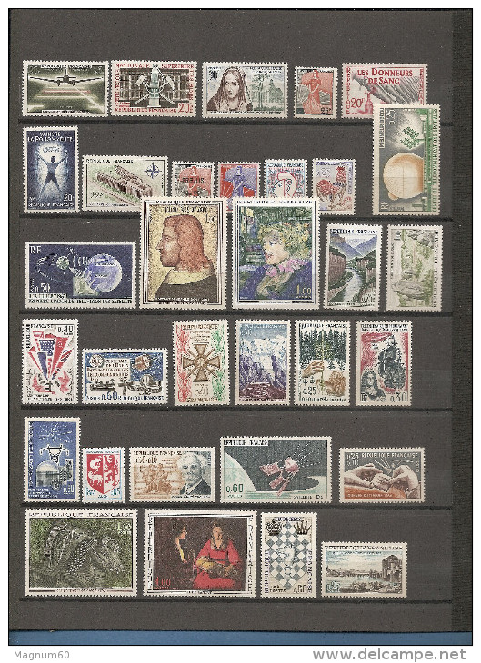 LOT DE 590 TIMBRES DE FRANCE NEUFS SANS CHARNIERES - Collezioni