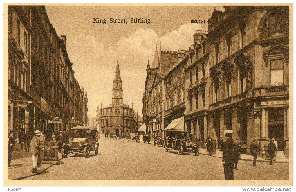 STIRLING (Ecosse) King Street Automobiles Animation - Stirlingshire