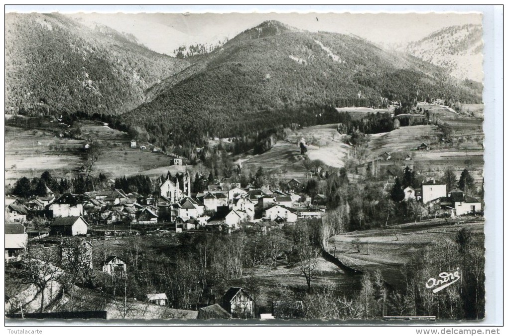 CPSM 38 THEYS VUE GÉNÉRALE ET LES MONTAGNES DU MERDARET 1957 - Theys