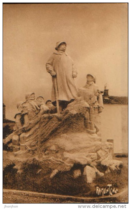 France-Caret Postale Neuf - Monument Georges Clemenceau A Sainte Hermine -  2/scans - Sainte Hermine