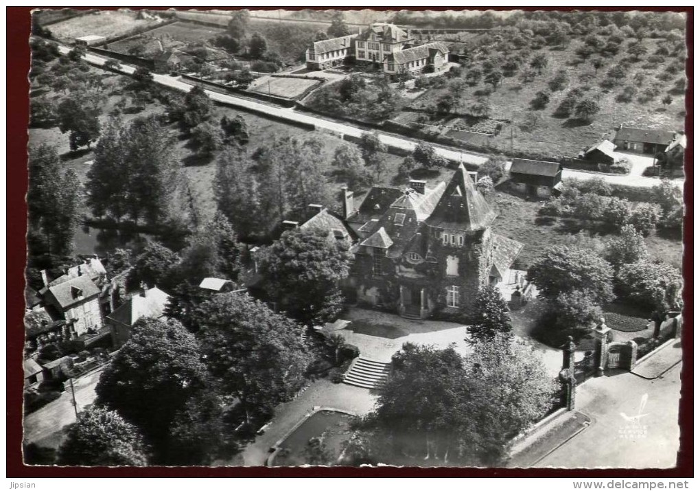 Cpsm  Du 53 Ambrières La Mairie Et L´ Hôpital  En Avion Au-dessus De  .....LAM18 - Ambrieres Les Vallees