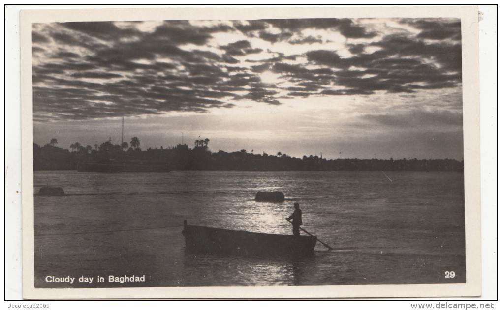 P3281 Cloudy Day In Baghdad Boat  Iraq  Scan Front/back Image - Iraq