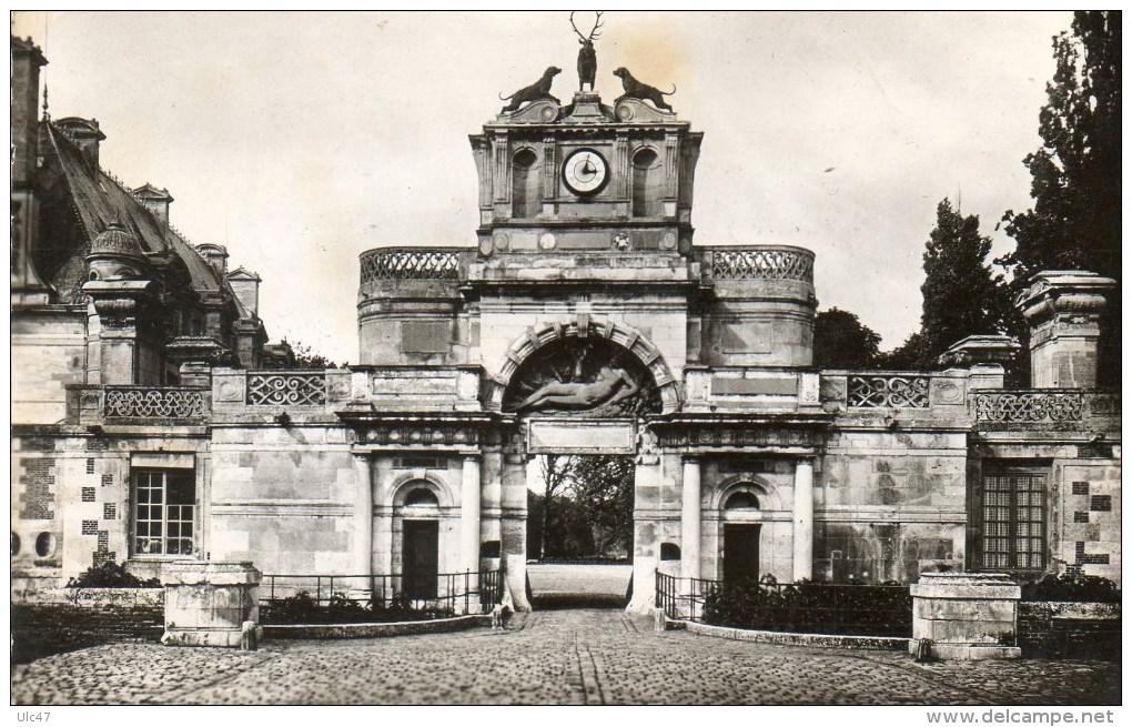 - 28 - Château D'ANET (XVIe Siècle) - L'Entrée Principale - Scan Verso - - Anet