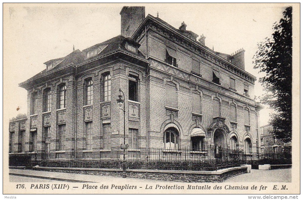 CPA  -  PARIS XIII  -  Place Des Peupliers -  La Protection Mutuelle Des Chemins De Fer - Distretto: 13