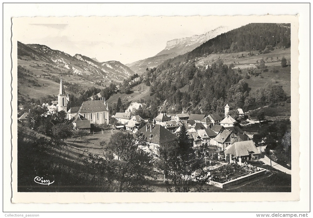 Cp, 38, Saint-Pierre-d'Entremont, Vue Générale - Saint-Pierre-d'Entremont