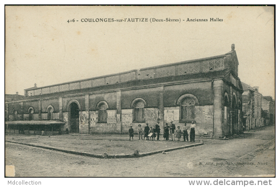 79 COULONGES SUR L'AUTIZE / Les Anciennes Halles / - Coulonges-sur-l'Autize