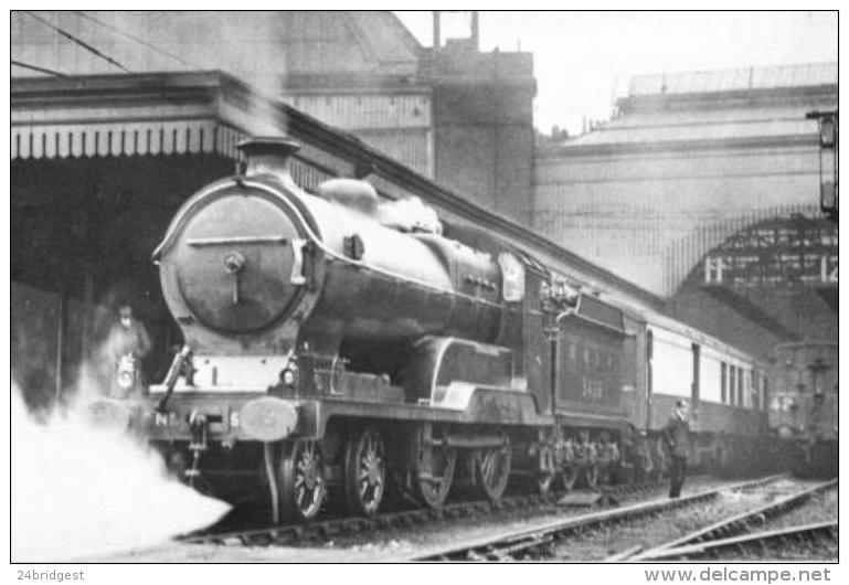 Kings Cross Railway Station Director Class  1925 View - Railway