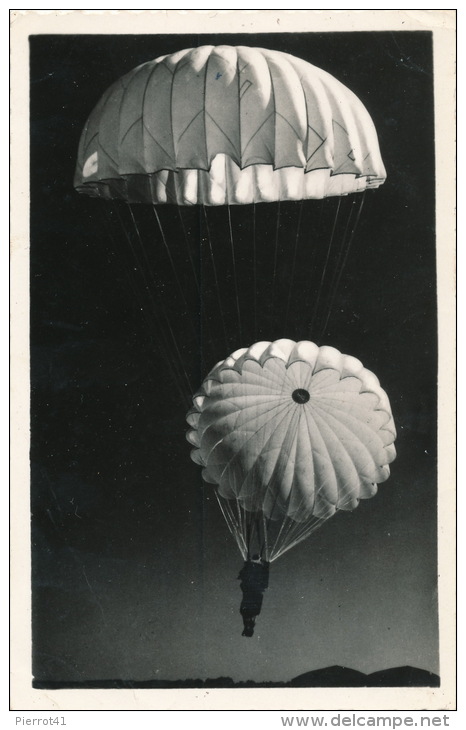 AVIATION - PARACHUTISME - Saut En Parachute Effectué En 1955 - Parachutisme