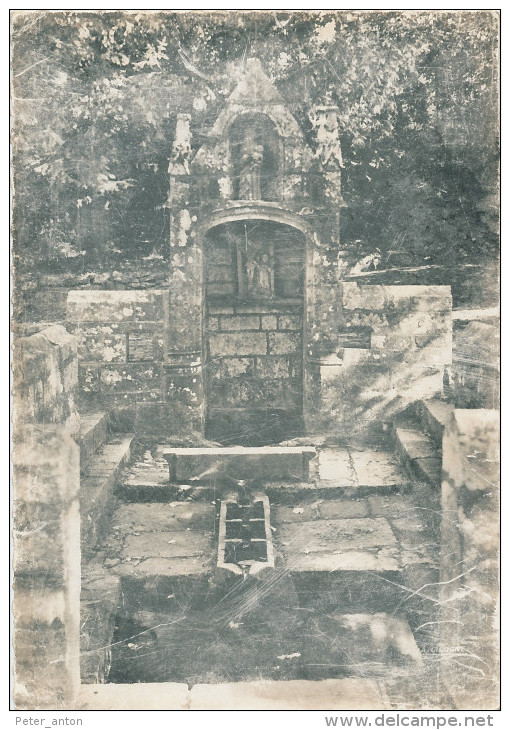 Daoulas (finistère) Fontaine De L'ancienne Abbaye - Daoulas