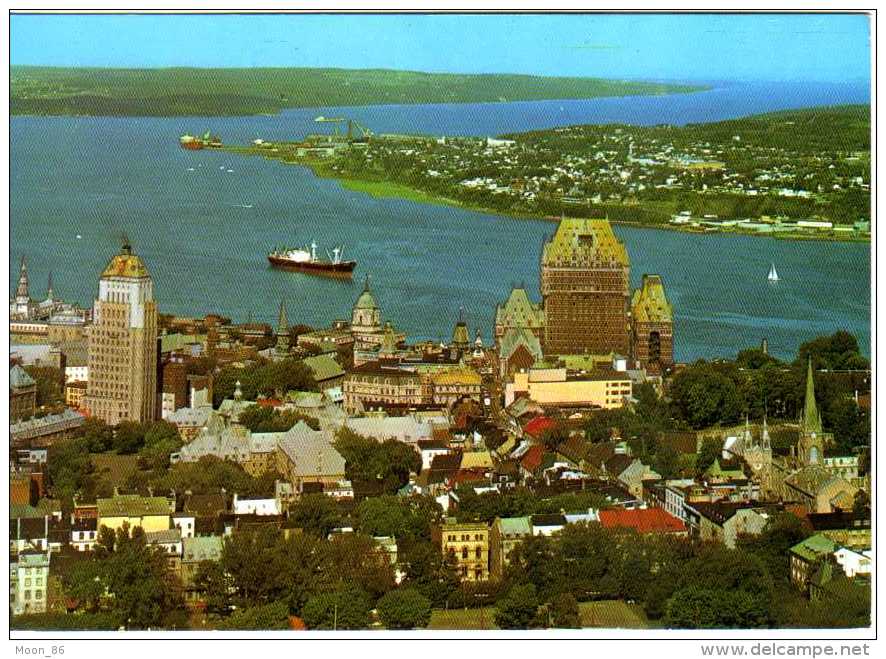 CANADA - QUEBEC -  Vue Partielle Du Parlement Du Vieux Quebec De La Pointe De Lévis Et De L´ile D´ Orleans - Levis