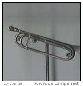 Insigne/ Epinglette/Musique/Trompe Tte /métal Blanc/Vers 1960        PART31 - Varia