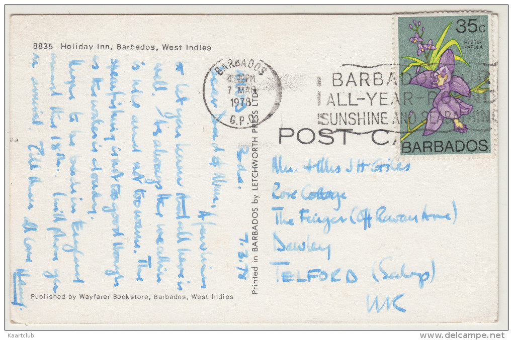 POSTCARD & STAMP: West Indies - BARBADOS : Holiday Inn Hotel - SURFBOARD & TRAILER - Barbados Stamp/timbre 35c (1978) - Barbados