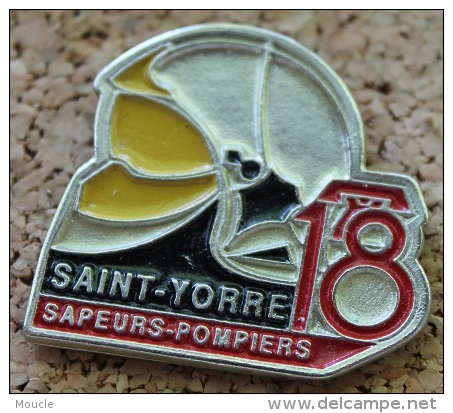 SAPEURS POMPIERS DE SAINT YORRE - FRANCE - 18 - CASQUE -  FIREMAN    -        (BRUN) - Firemen