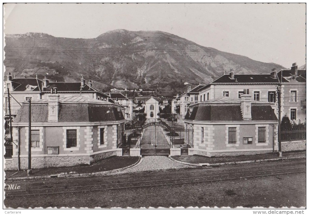 Isère,grenoble,la Tronche,l´hopital Militaire Et Le Mont Rachais,chemin De Fer,histoire Et Passé De Grenoble - La Tronche