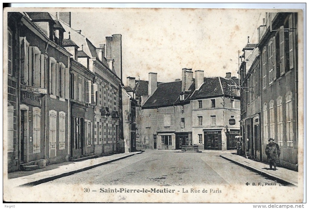 D58 - 2CPA  N°19 Et 30 - SAINT PIERRE LE MOUTIER - LA RUE DE PARIS - Saint Pierre Le Moutier