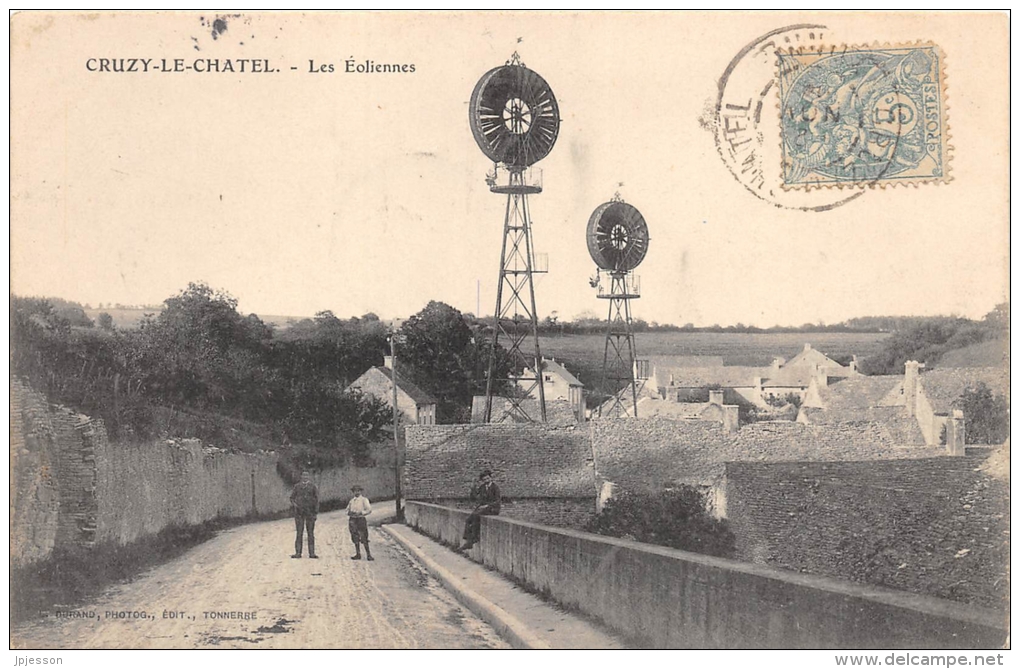 YONNE  89  CRUZY LE CHATEL  LES EOLIENNES - Cruzy Le Chatel