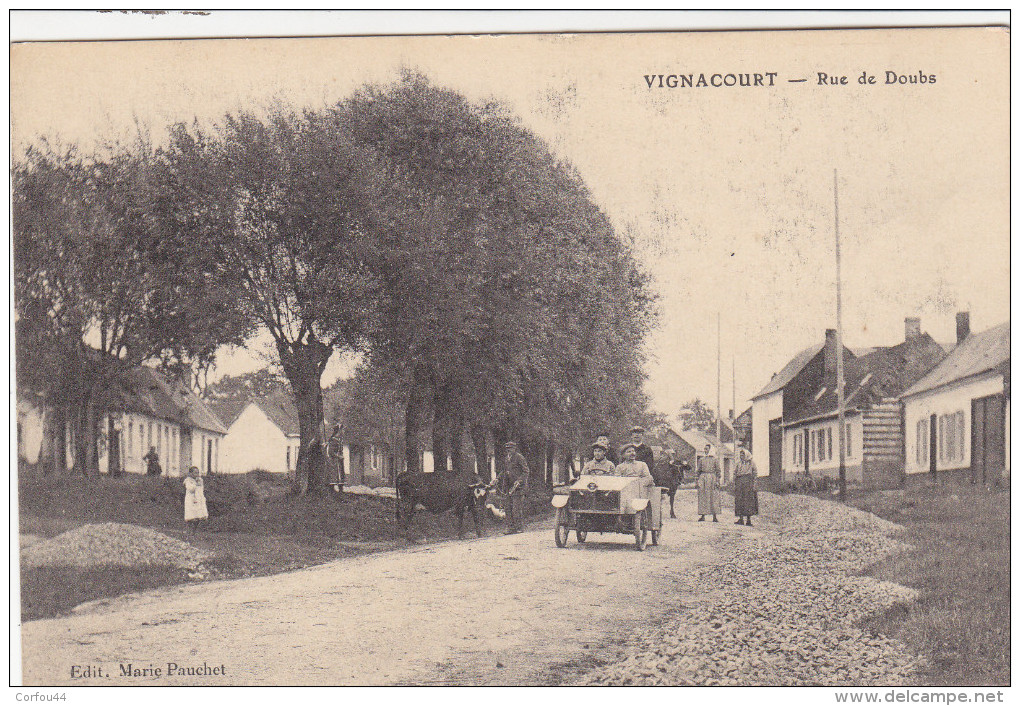 VIGNACOURT : Passage D'une Automobile Rue De Doubs - - Vignacourt