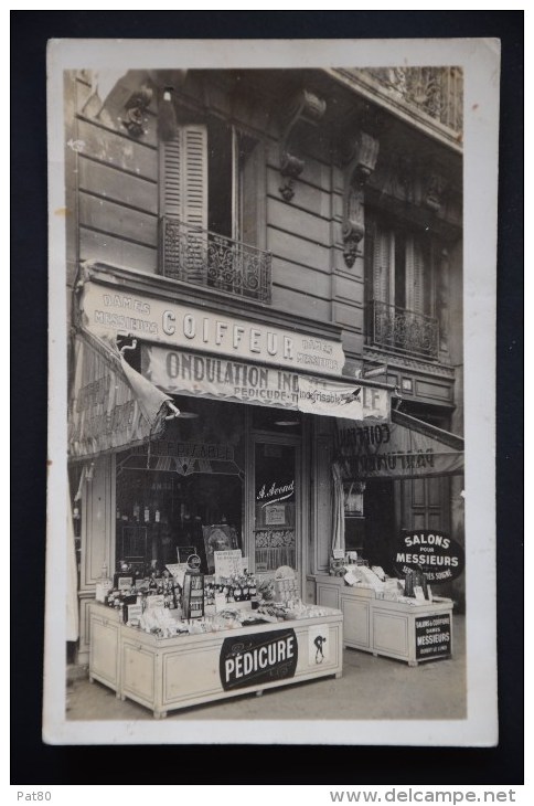 PARIS COIFFEUR A. AVOND  43 Avenue République Carte Photo - Arrondissement: 11