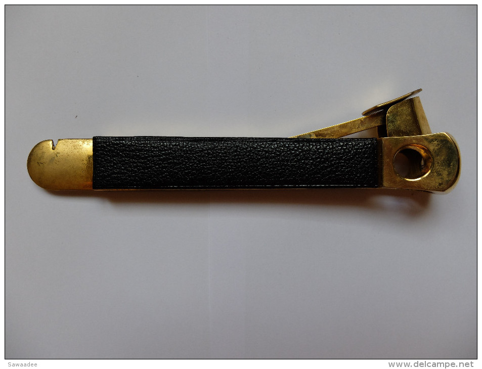 Cigar knife - ACCESSOIRE - TABAC - COUPE CIGARE - MARQUE DONATUS SOLINGEN -  BOÎTE - METAL DORE - 147 mm