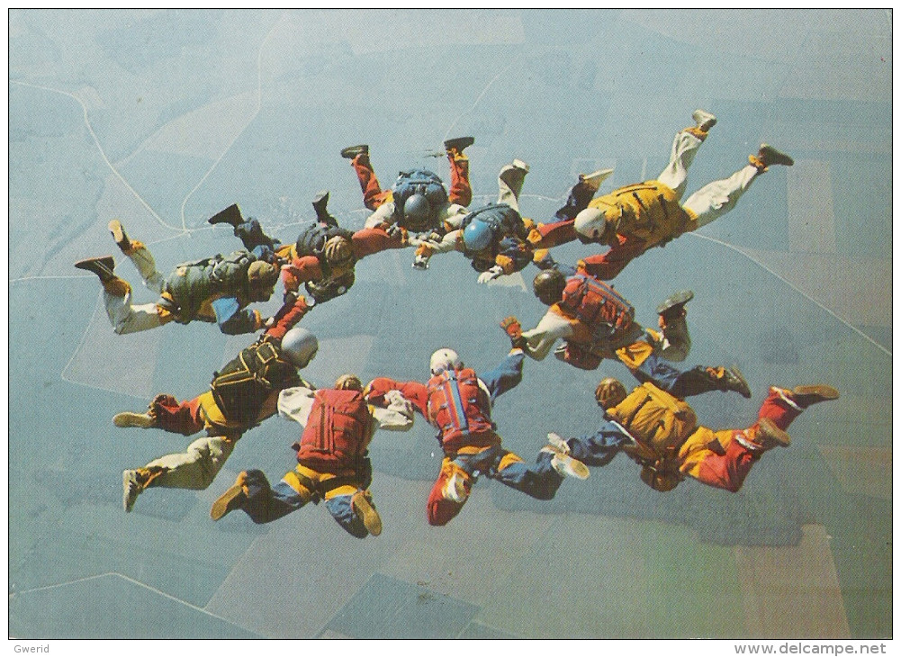 PARACHUTISME  - ICARIUS GROUP FRANCE 1974 - Fallschirmspringen