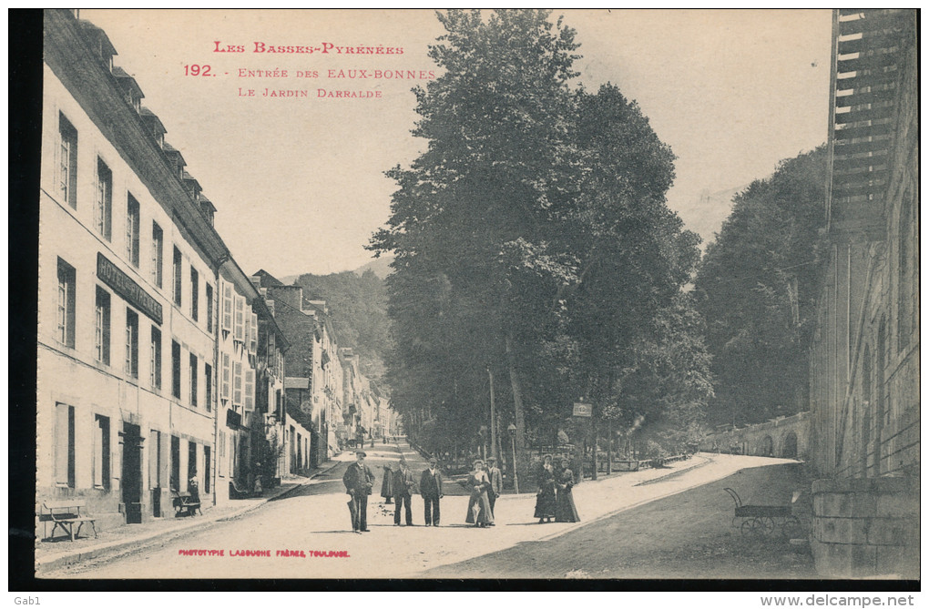 64 -- Eaux - Bonnes -- Entree -- Le Jardin Darralde - Eaux Bonnes