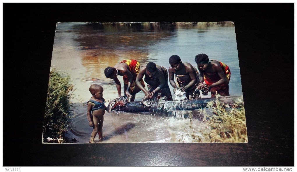 C-18437 CARTOLINA REPUBLIQUE TOGOLAISE - WASHING IN THE RIVER - LAVANDAIE - Togo