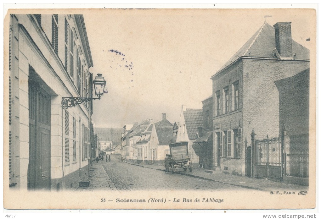 SOLESMES -  La Rue De L´Abbaye - Solesmes