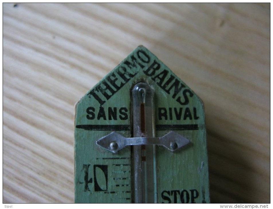 Ancien Thermomètre De Bain à Alcool  "Thermo Bains Sans Rival " Années 1930 Bois Et Aluminium - Accesorios