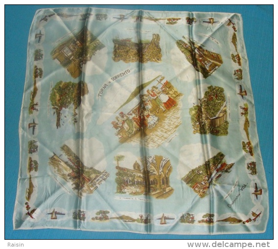 Foulard Vintage Satiné  Craazioni  "Visa " Italie  " Torna A Sorrento "  Tarantilla  Monuments Et Paysages Divers  BE - Foulards