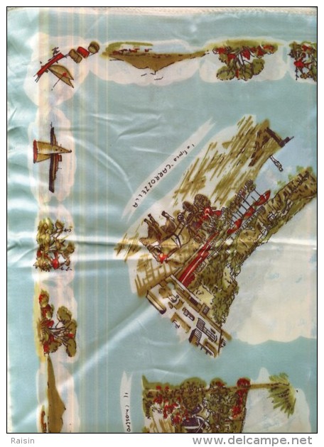 Foulard Vintage Satiné  Craazioni  "Visa " Italie  " Torna A Sorrento "  Tarantilla  Monuments Et Paysages Divers  BE - Foulards