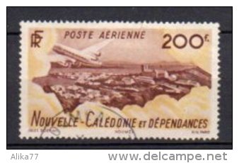 NLLE CALEDONIE     Oblitéré    Y. Et T.    N° PA 63     Cote: 10,00 Euros - Usati