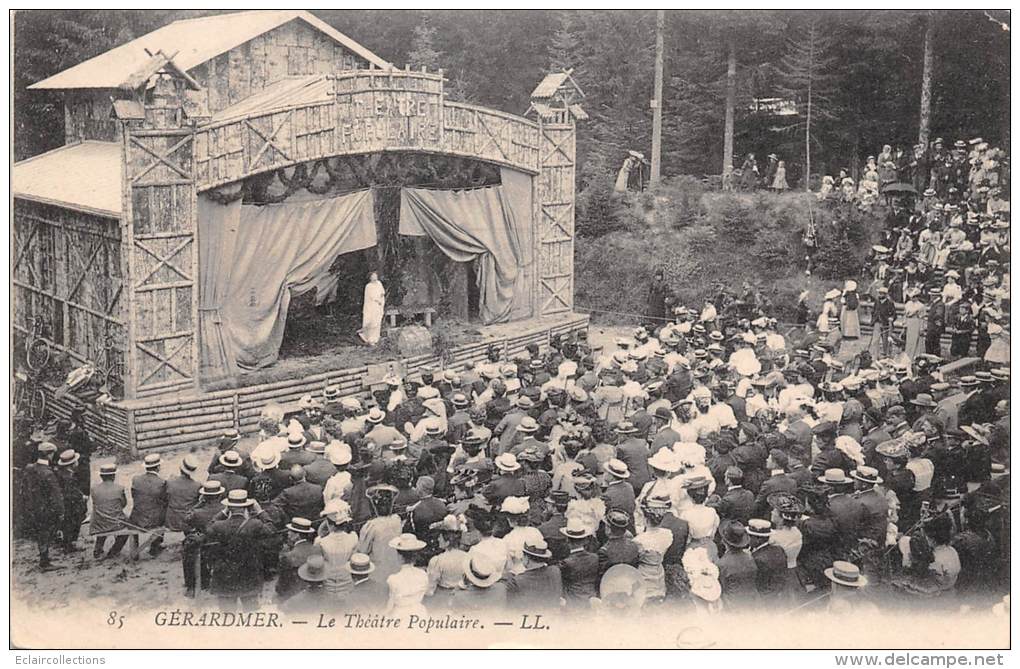 Gerardmer    88     Le Théatre Populaire Pendant Une Représentation                            (voir Scan) - Gerardmer