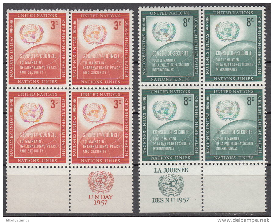 United Nations     Scott No  55-56    Mnh   Year  1957     Blocks Of 4 - Ungebraucht