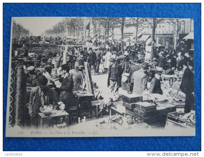 Paris. La Foire A La Ferraille. Reproduction Par Cecodi No.A17 - Foires