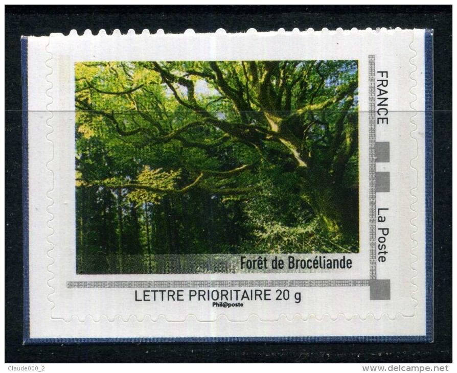 Foret De Brocéliande . Adhésif Neuf ** . Collector " LA BRETAGNE " 2010 - Collectors