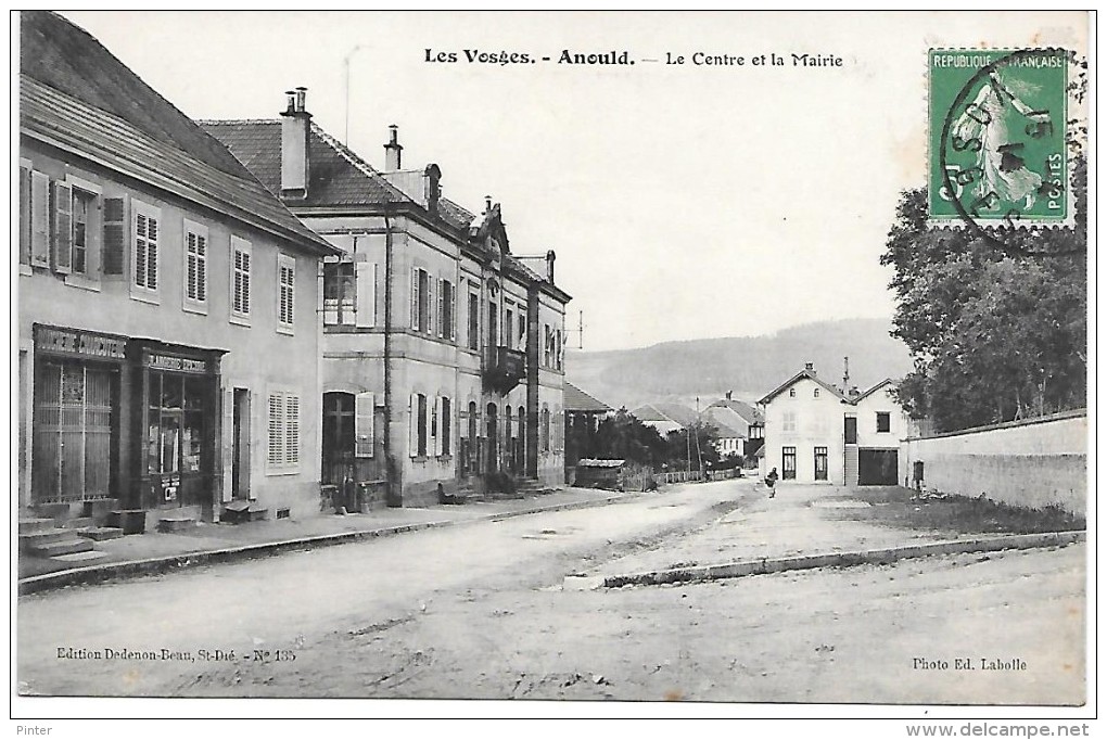 ANOULD - Le Centre Et La Mairie - Anould