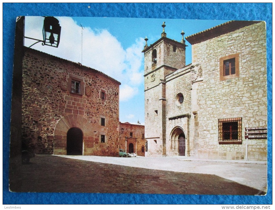 Caceres. Iglesia Concatedral Santa Maria La Mayor. Ediciones Arribas (Zaragoza) 2038 - Cáceres