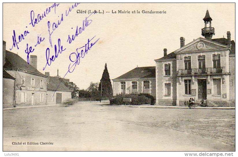 CPA - CLERE (37) - La Grande Place , La Mairie Et La Gendarmerie - Cléré-les-Pins