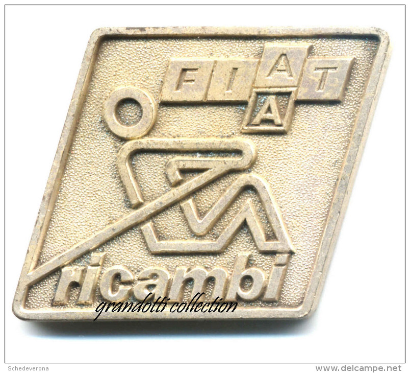 FIAT RICAMBI CANDIA REGATA NAZIONALE 1979 MEDAGLIA RICORDO - Professionals/Firms