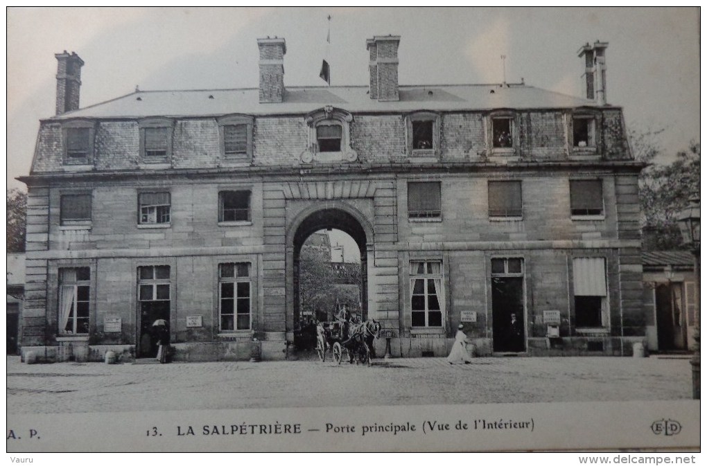 75 PARIS LA SALPETRIERE PORTE PRINCIPALE VUE DE L'INTERIEUR  N° 13 - Distretto: 13