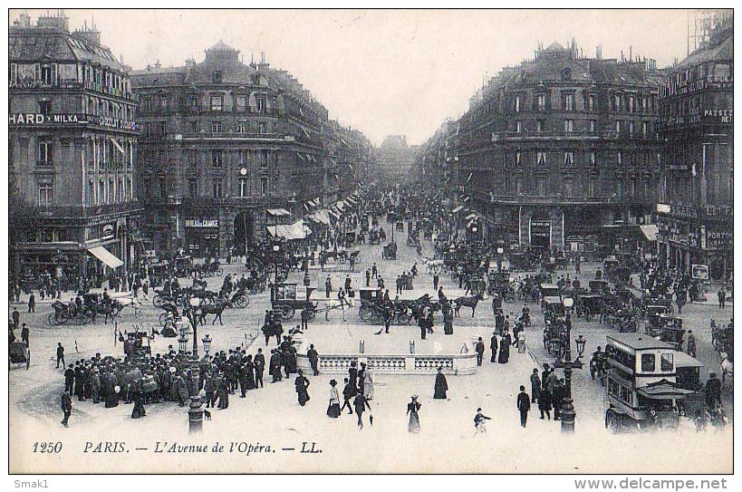 AK  Ile-de-France  PARIS  L'AVENUE DE L'OPERA   Nr.1250. AUTOMOBIL Pferdekutschen TRAM Straßenbahn ANSICHTSKARTEN - Ile-de-France