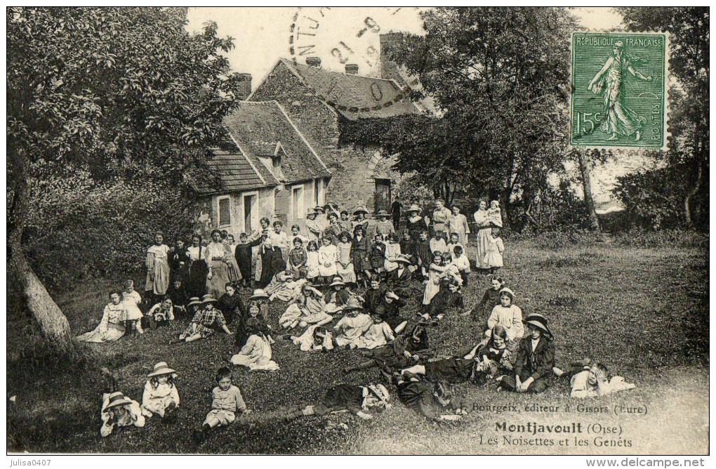 MONTJAVOULT (60) Les Noisettes Et Les Genets Enfants Belle Animation - Montjavoult