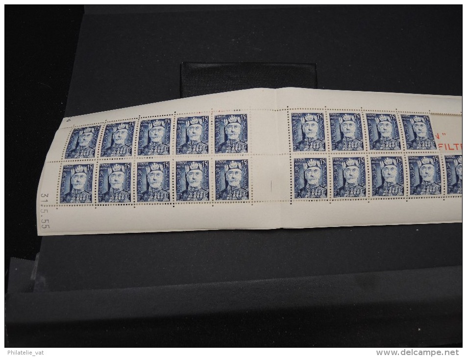 FRANCE -TUNISIE CARNET PUB ESSO DE 10 TIMBRES AVEC DATE ( 31/5/55) NEUFS LUXE MAIS MANQUE 1 VALEUR  - A VOIR - LOT P2708 - Unused Stamps