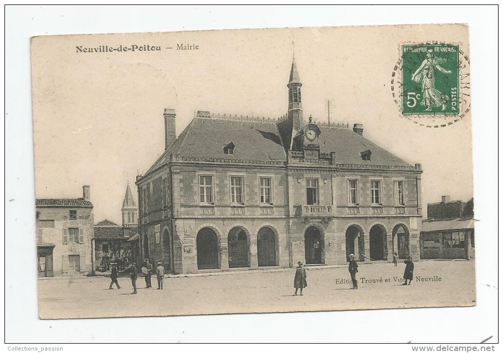 Cp , 86 , NEUVILLE DE POITOU , Mairie , Voyagée 1912 - Neuville En Poitou