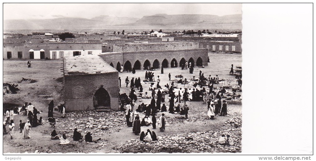 ATAR - Le Marché Face Au Dhar - Mauritanie