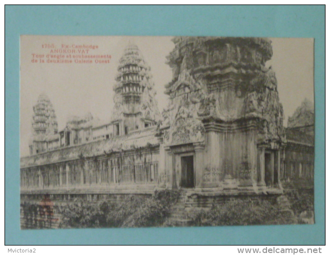 ANGKOR - La Tour D'angle Et Soubassements De La Deuxième Galerie Ouest - Cambodia